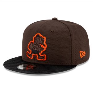 Cleveland Browns New Era 2021 NFL Sideline Road 9FIFTY Snapback Adjustable Hat